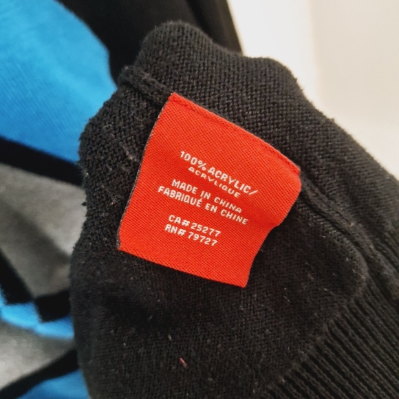 Black and Blue Argyle Sweater - Medium - Picture 6 of 7